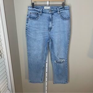 Abercrombie & Fitch Ankle Straight Jeans Ultra High Rise Size 32 Distressed